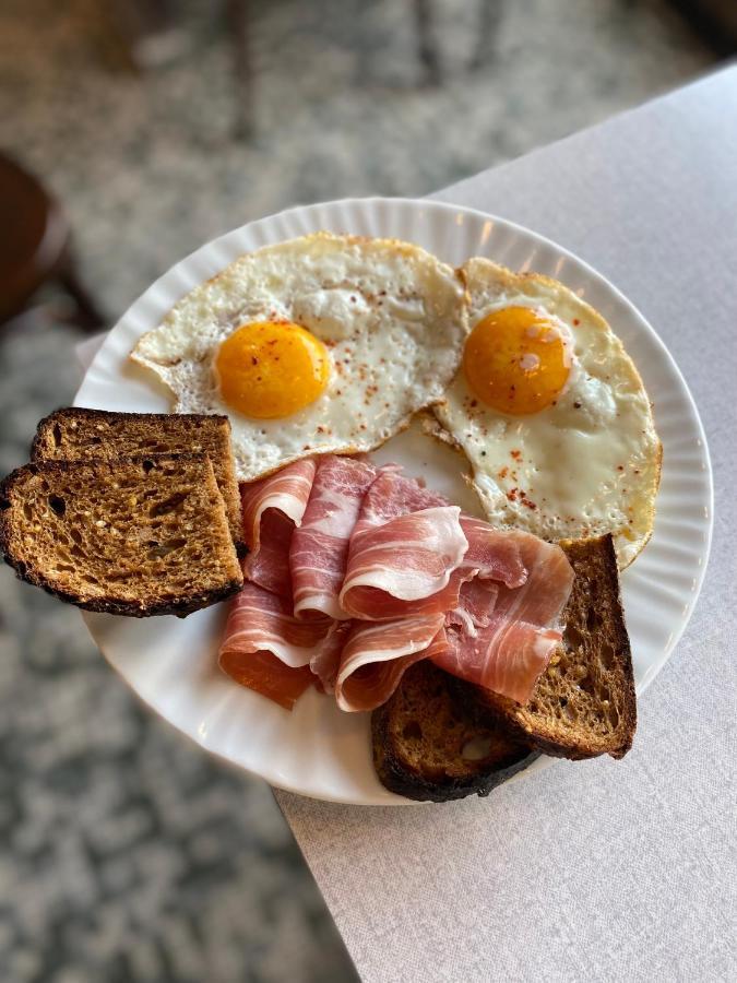 Hotel Bistrot Fine أنغليه المظهر الخارجي الصورة